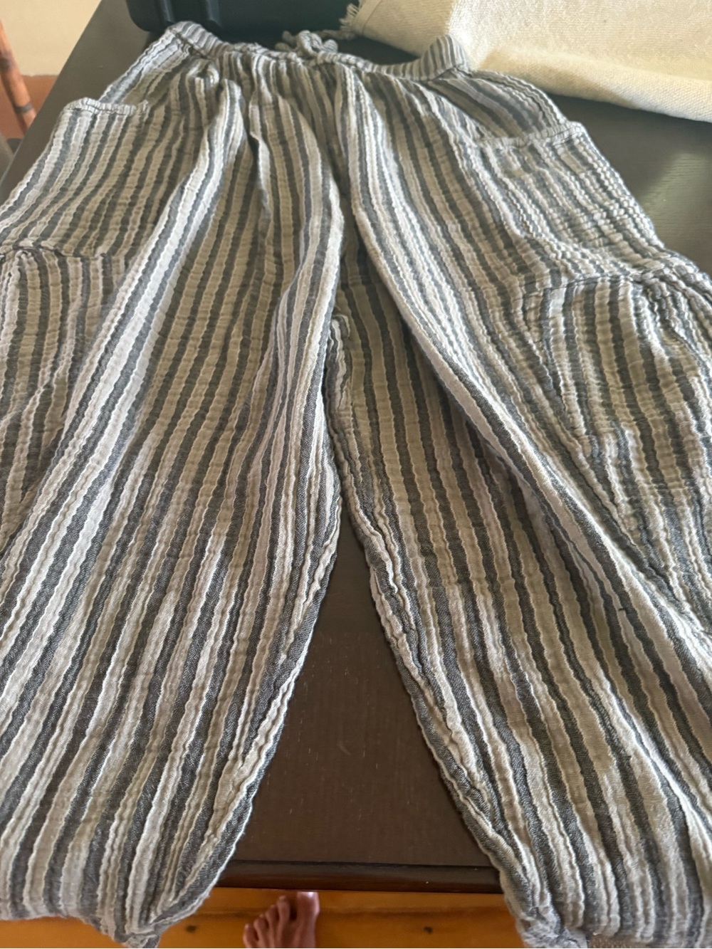 Free People Quinn Pants. 2 pairs ivory and charcoal combo XS - Picture 4 of 8
